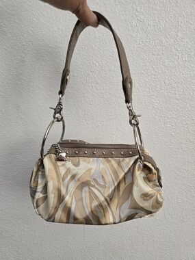Kathy Van Zeeland Beige Cream Patterned Shoulder Bag with Metallic Trim